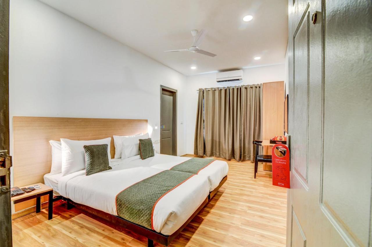 Oyo Townhouse 104 Koramangala Maharaja Signal Hotel Бангалор Екстериор снимка