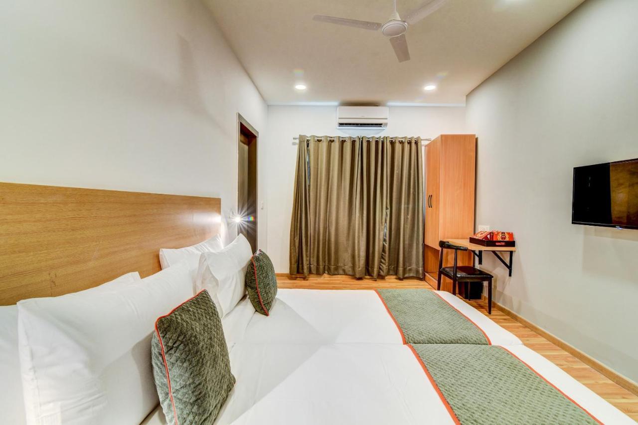 Oyo Townhouse 104 Koramangala Maharaja Signal Hotel Бангалор Екстериор снимка