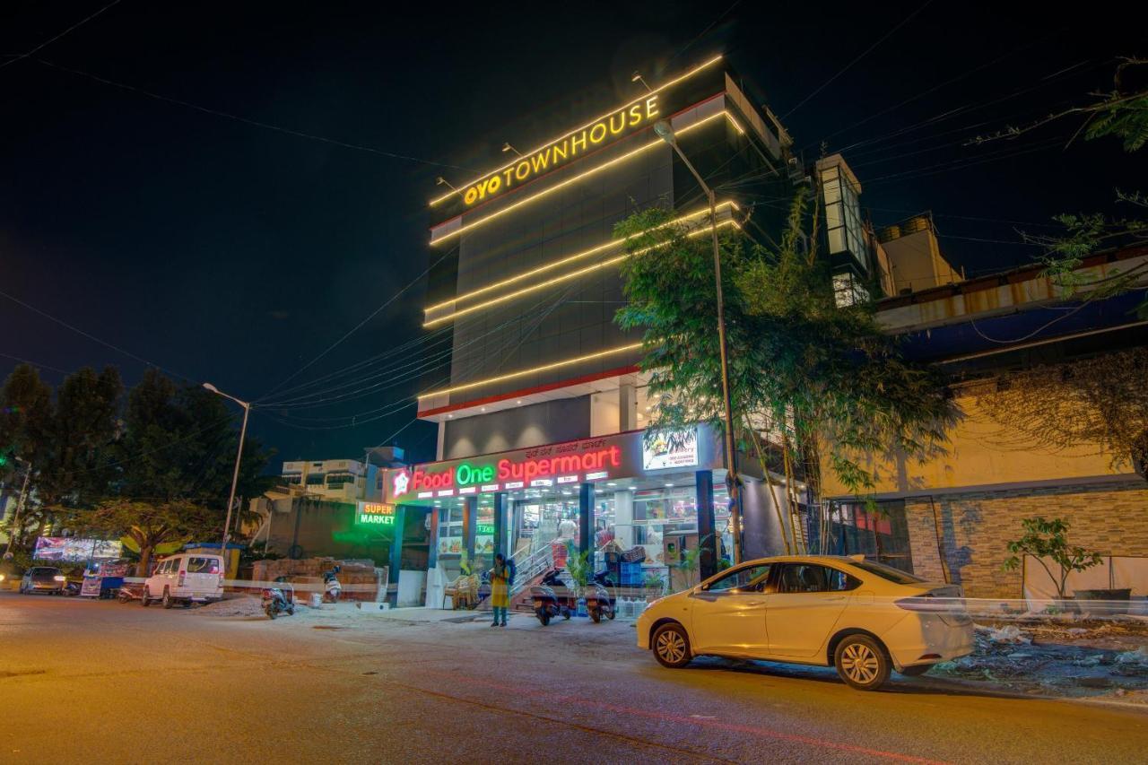 Oyo Townhouse 104 Koramangala Maharaja Signal Hotel Бангалор Екстериор снимка