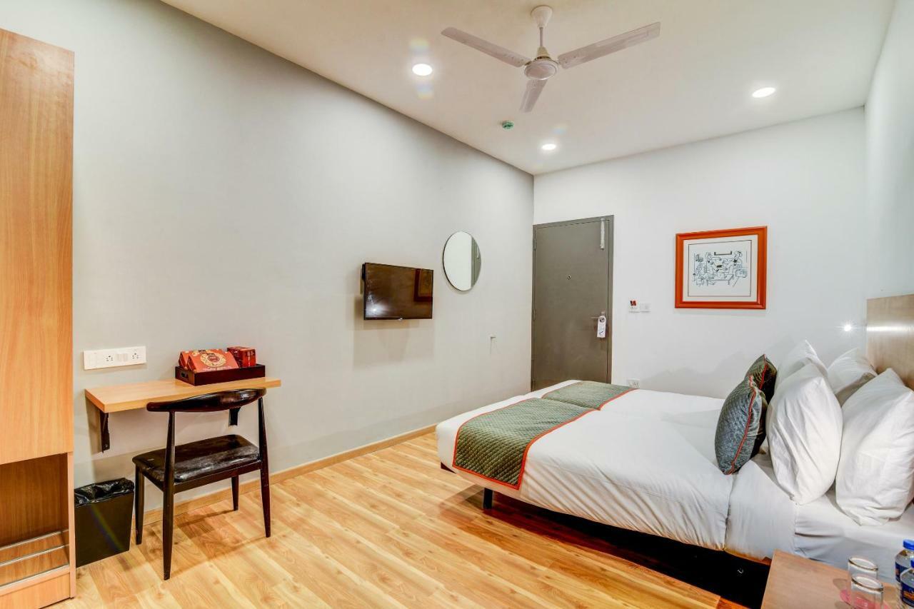 Oyo Townhouse 104 Koramangala Maharaja Signal Hotel Бангалор Екстериор снимка