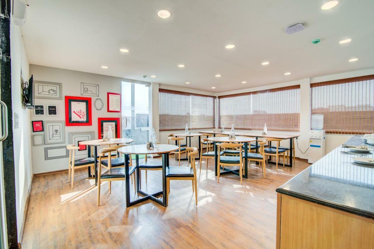 Oyo Townhouse 104 Koramangala Maharaja Signal Hotel Бангалор Екстериор снимка