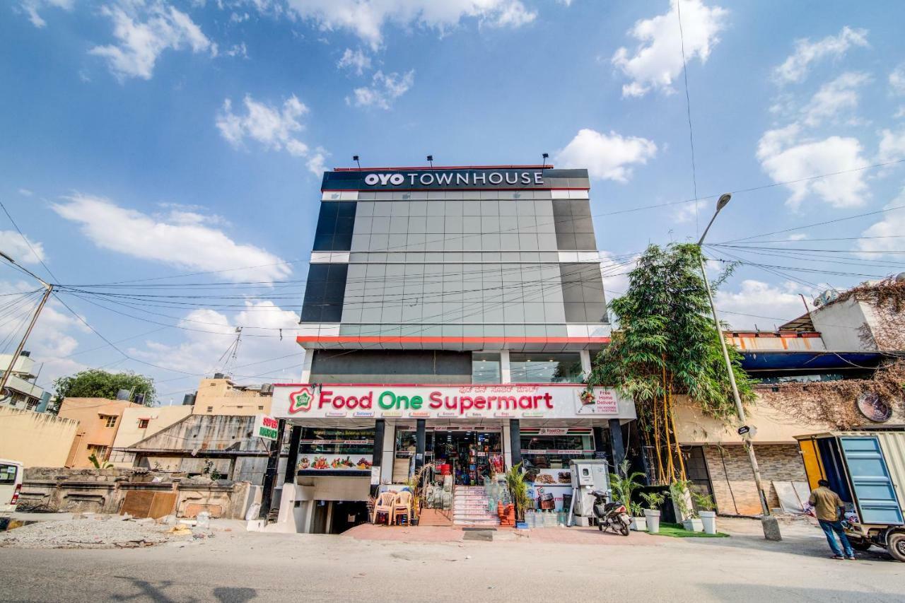 Oyo Townhouse 104 Koramangala Maharaja Signal Hotel Бангалор Екстериор снимка