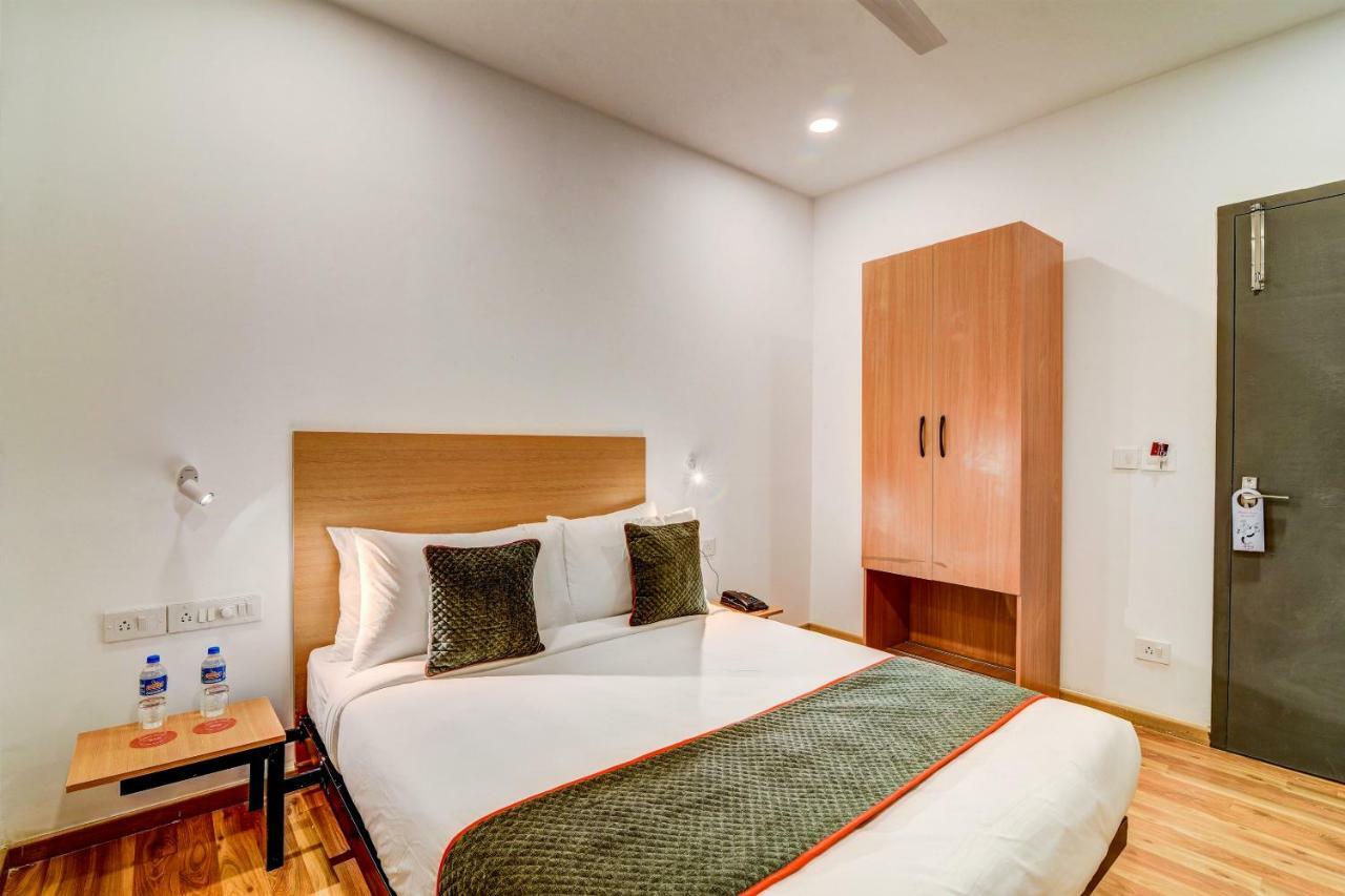 Oyo Townhouse 104 Koramangala Maharaja Signal Hotel Бангалор Екстериор снимка