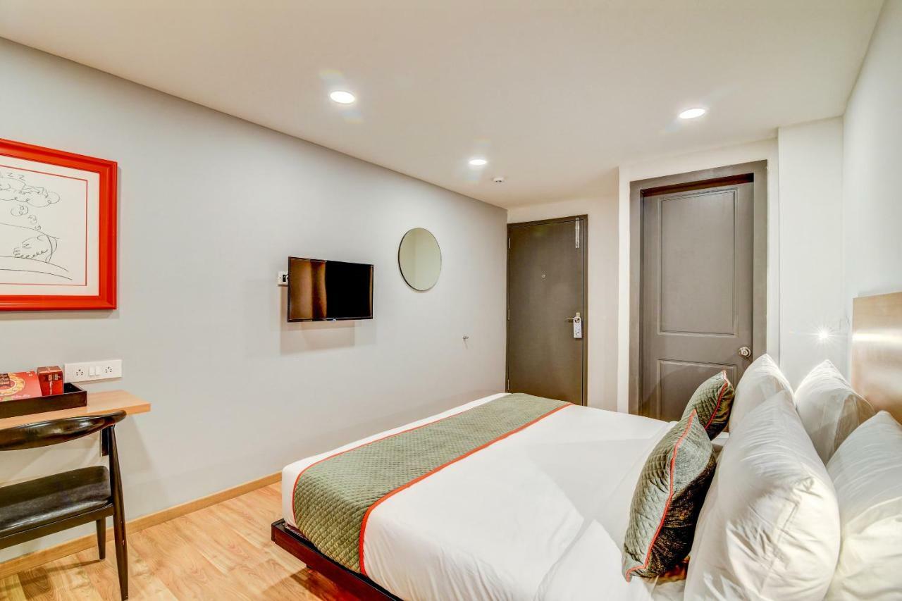 Oyo Townhouse 104 Koramangala Maharaja Signal Hotel Бангалор Екстериор снимка