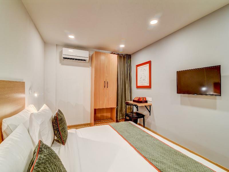 Oyo Townhouse 104 Koramangala Maharaja Signal Hotel Бангалор Екстериор снимка